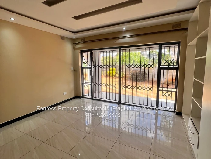 Emerald Hill: 3-Bed Tiled Home w/Solar, Water Tank