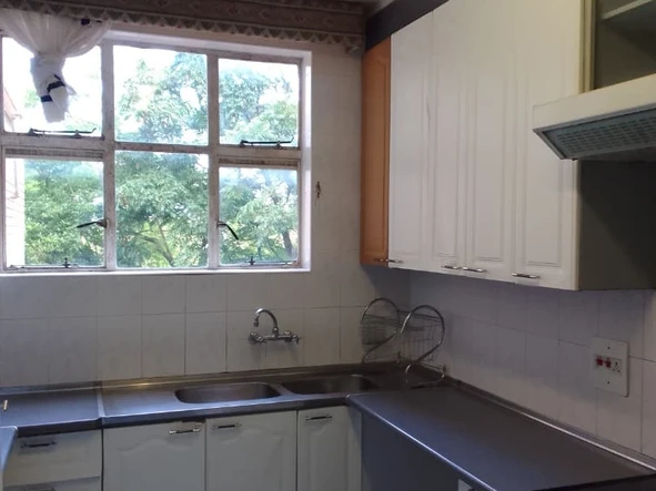 3 Bedroom Flat & Apartment