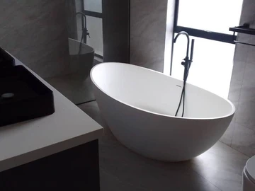 4 Bedroom Flat & Apartment