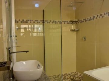 3 Bedroom Garden Flat