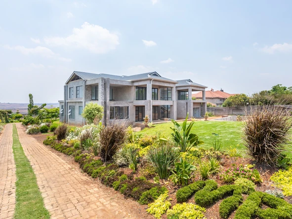 5 Bedroom House