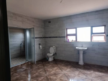 7 Bedroom House