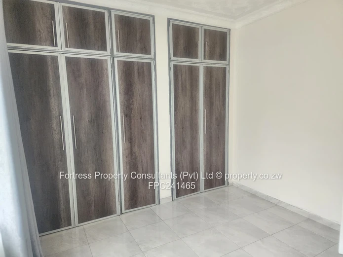 Upmarket Real Estate - Ruwa