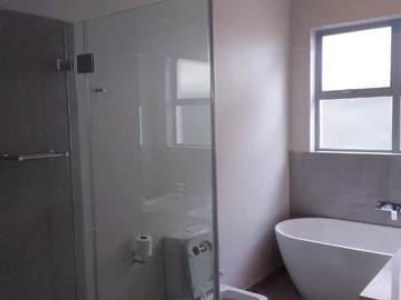 3 Bedroom Garden Flat