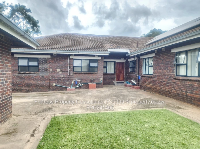 Upmarket Real Estate - Ruwa